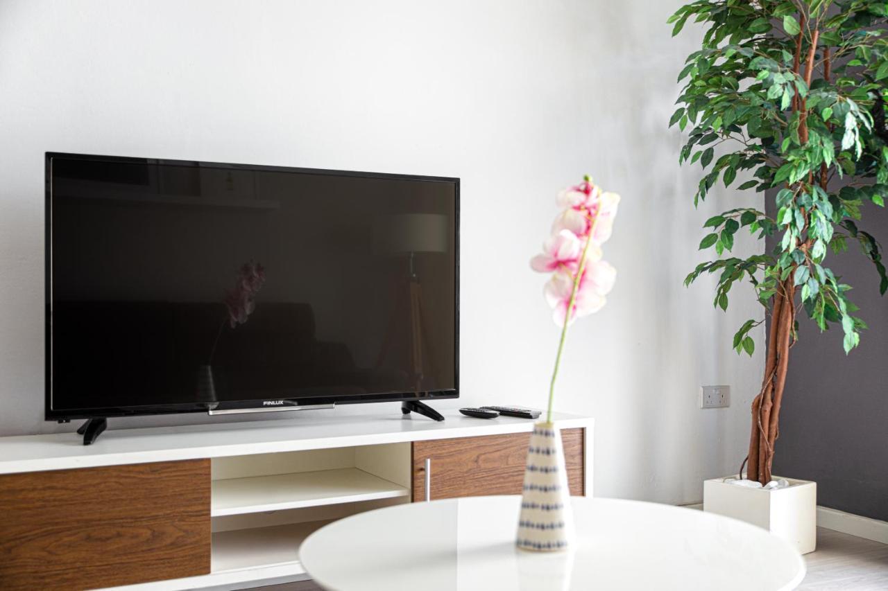 Modern 3 Bedroom & 3 Bathroom Apartment - Near Balluta Bay Saint Julian's 외부 사진