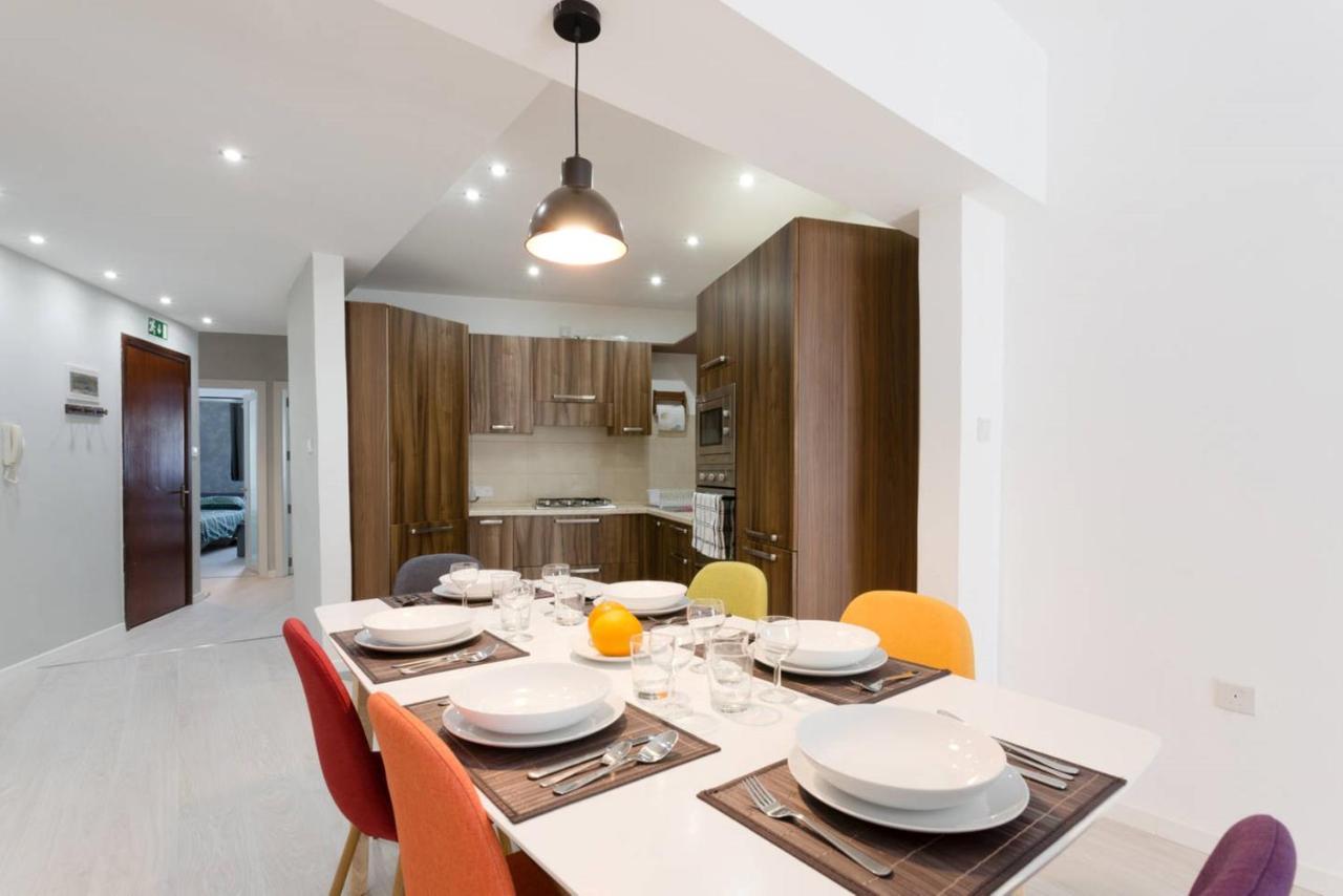 Modern 3 Bedroom & 3 Bathroom Apartment - Near Balluta Bay Saint Julian's 외부 사진