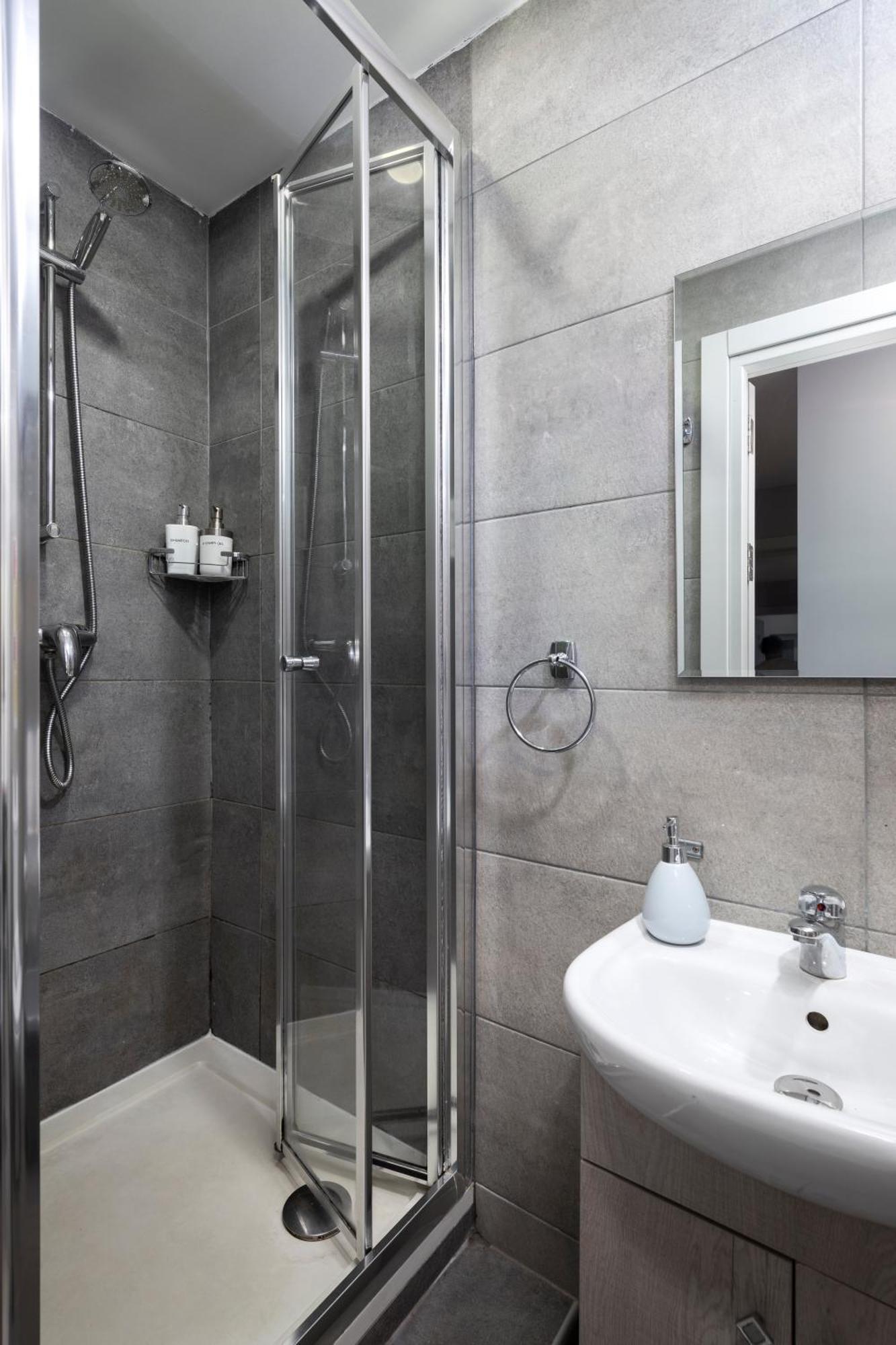 Modern 3 Bedroom & 3 Bathroom Apartment - Near Balluta Bay Saint Julian's 외부 사진